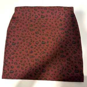 fitted burgundy skirt